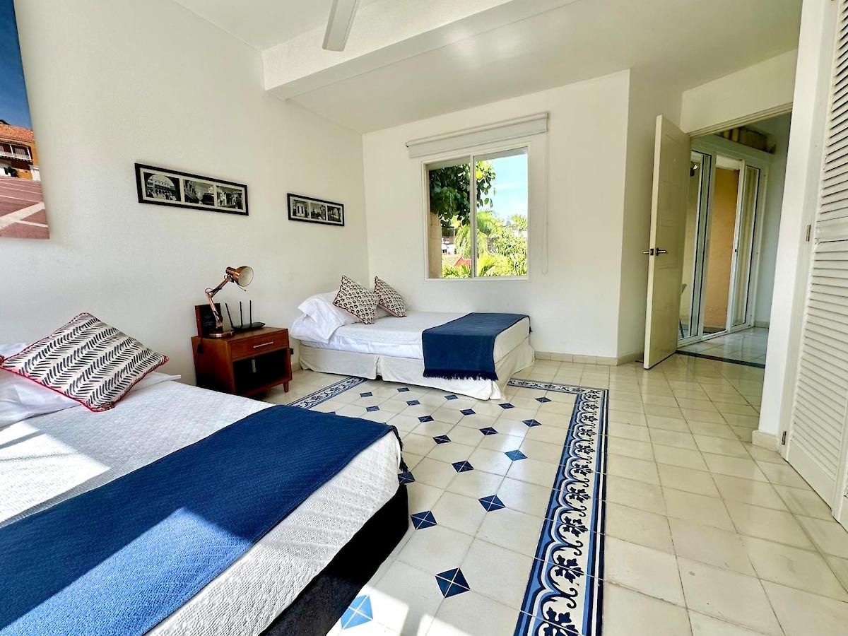 Calamari Homes-centenario Casa 105 -walled Cartagena