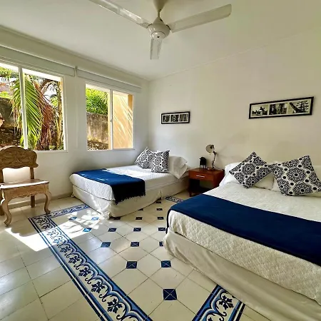 Calamari Homes-centenario Casa 105 -walled Cartagena