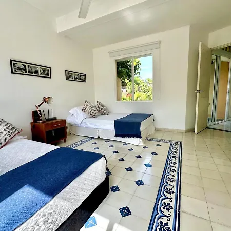 Calamari Homes-centenario Casa 105 -walled Cartagena